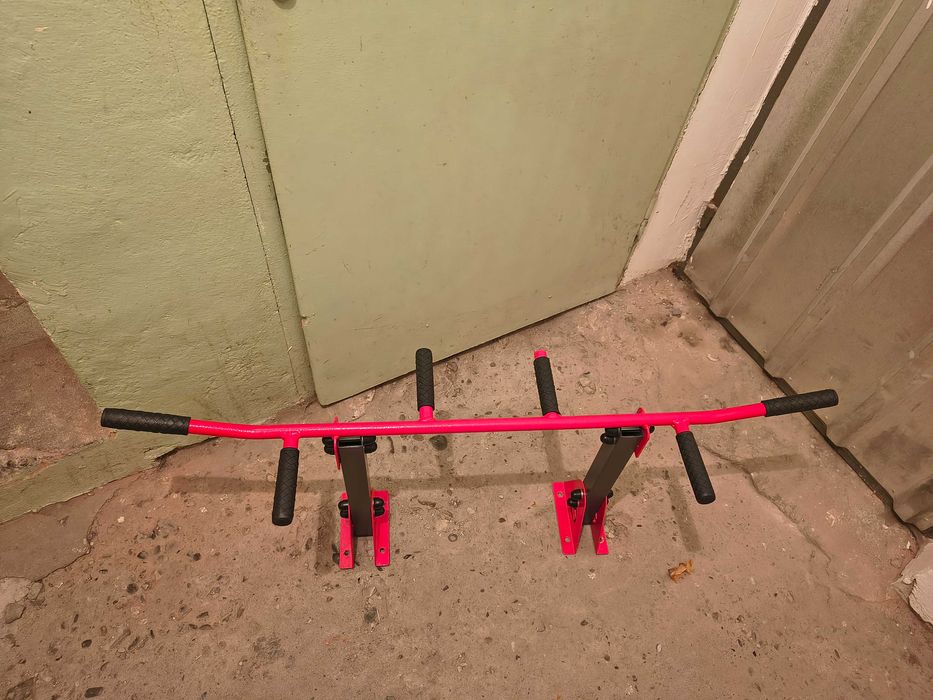 Drążek do podciągania.