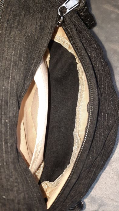 Bolsa de Cintura Preta