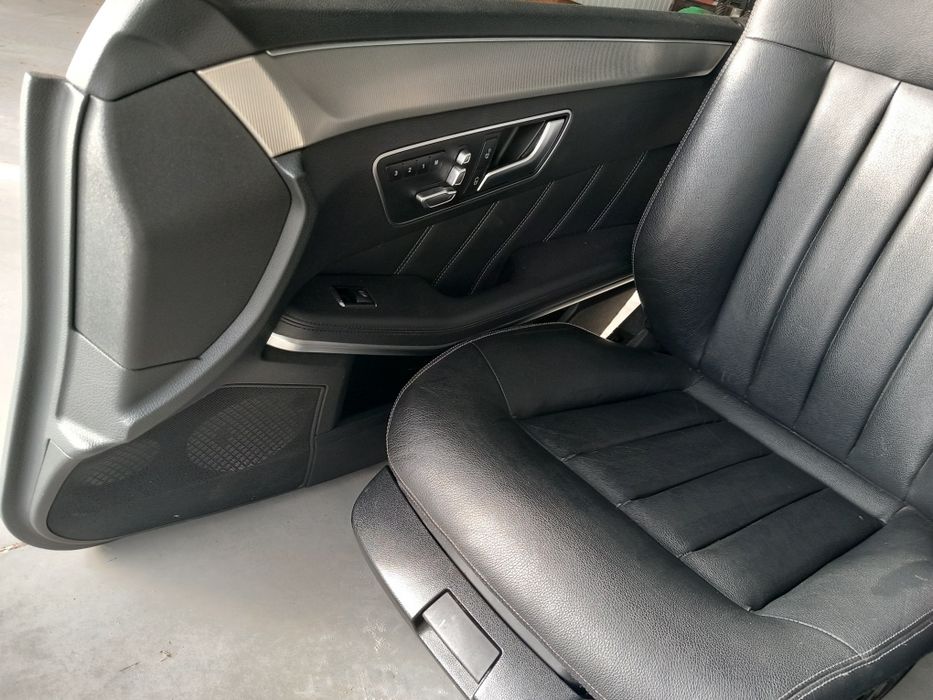 Conjunto de bancos elétricos em pele Mercedes W212