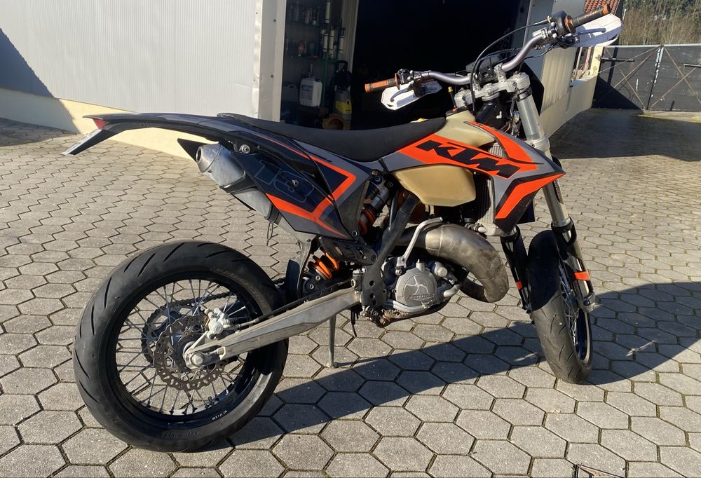KTM EXC 125       Matriculada 2012 11KW
