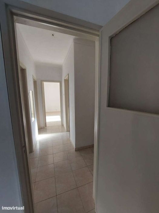 Apartamento T2 para arrendar em Moscavide