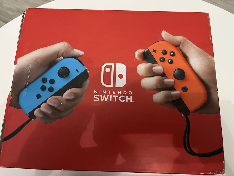 Nintendo Switch V2 + Minecraft + etui + akcesoria