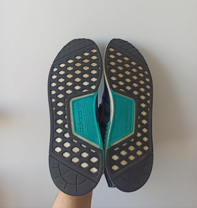 Чоловічі Кросівки Adidas NMD R1 Oригінал Розмір 44-28см