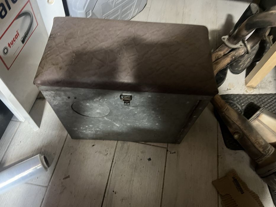 Риболовний ящик.