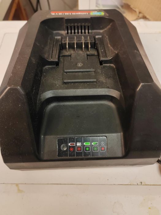 Ładowarka Gude 40 V