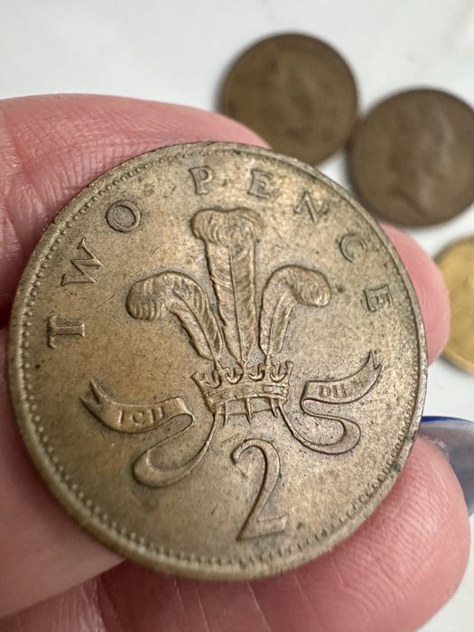 Монеты Елизавета 2 ,two pence