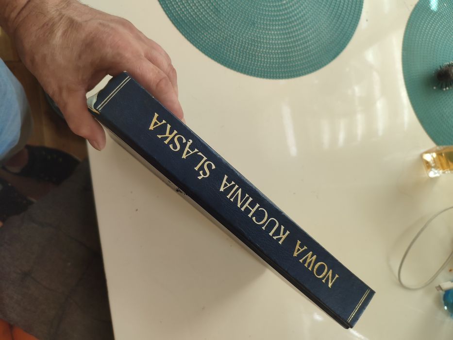 Sprzedam książkę nowa kuchnia śląska