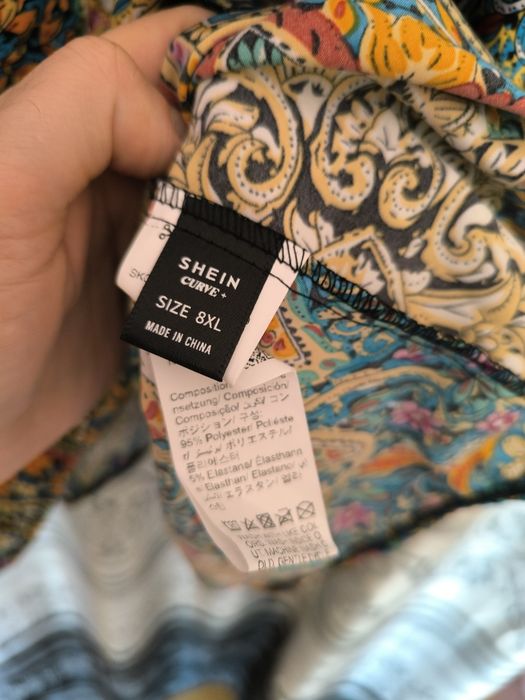 Нова туніка Shein Curve,без дефектів, розмір 70