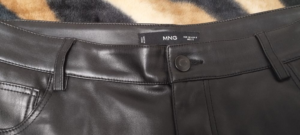 Женские кожаные брюки