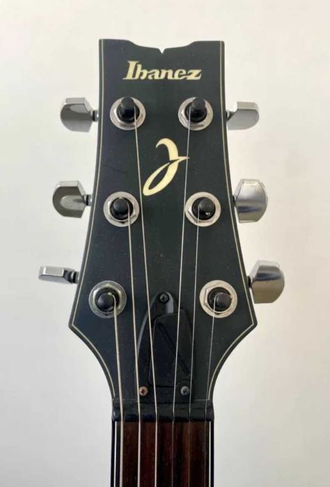 Guitarra Ibanez e Amplificador Marshall