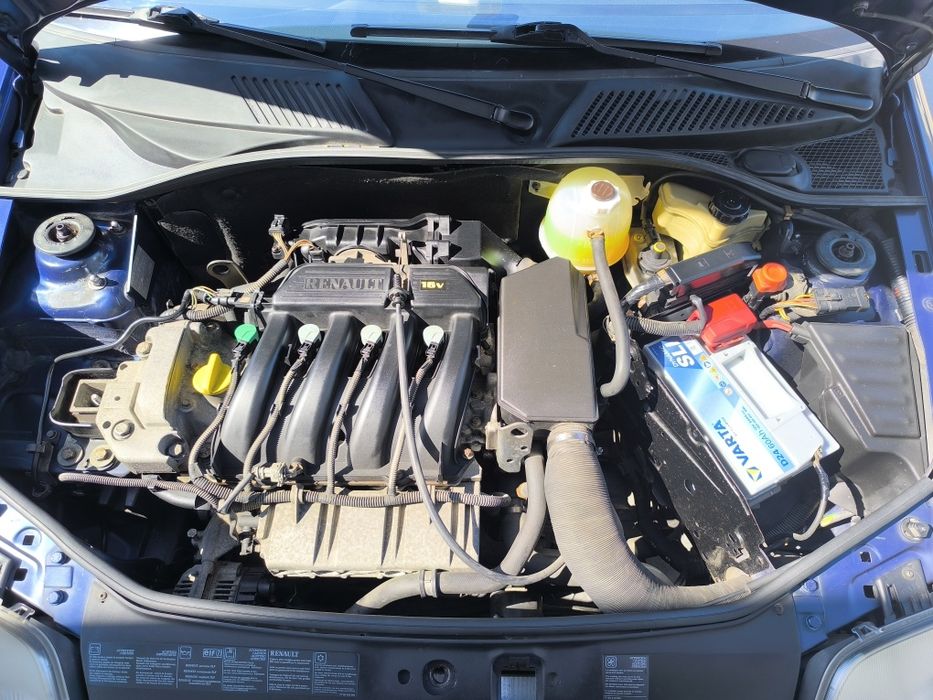 Renault Clio 2 1.6 16v