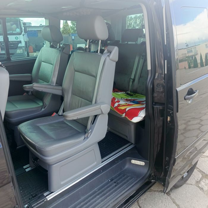 VW T5 Multivan 7 osób+hak 2xsuwane drzwi