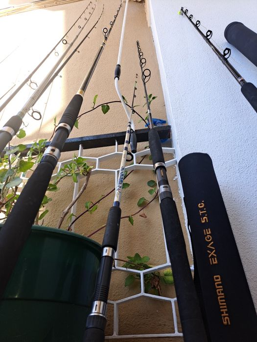 Canas de pesca ,  Carretos Shimano e Mitchell