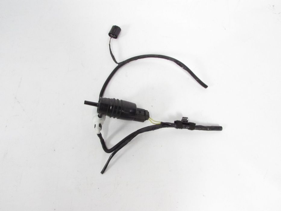 Bomba De Lavagem Dupla Bmw 1 Ref: 67127388349