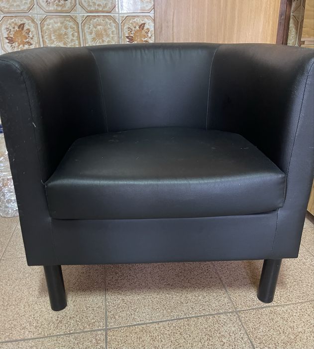 Senhorinha cadeirao baixo de quarto