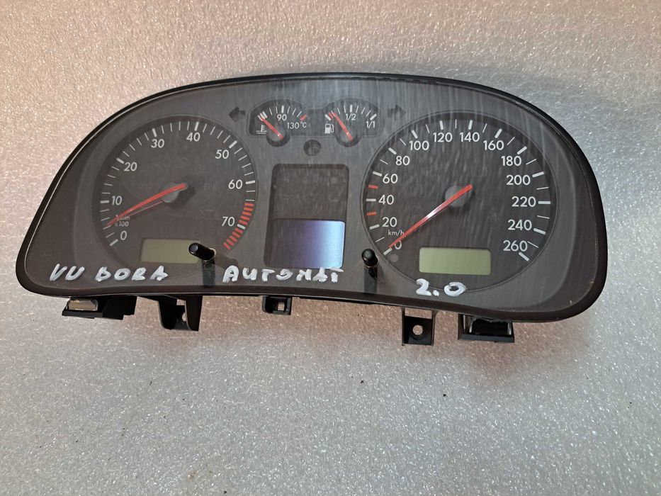 Licznik Volkswagen Bora 2.0 automat -822A