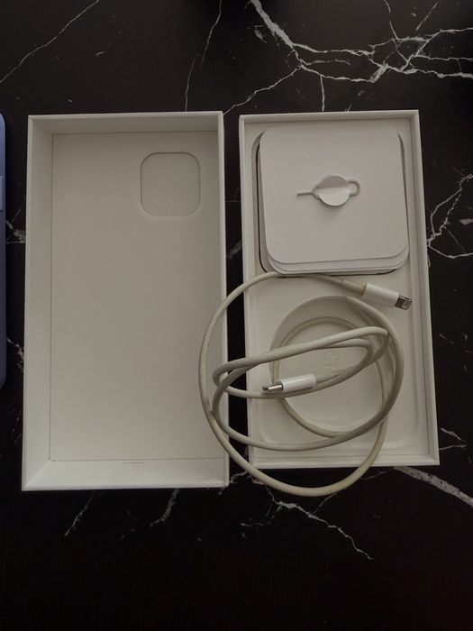 Iphone 12 zielony