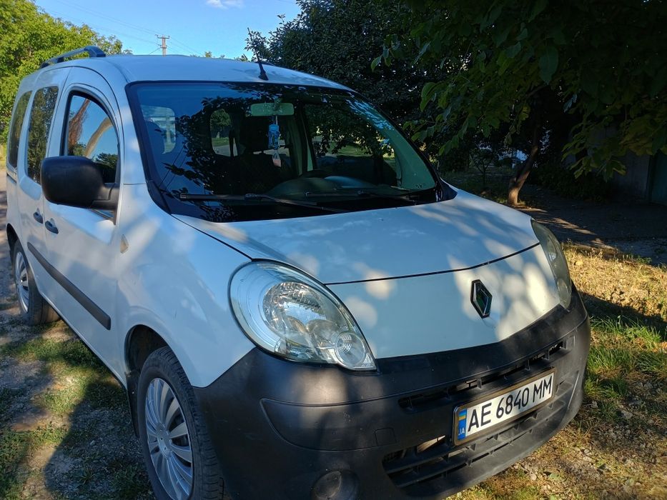 Renault Kengo 2-2010 год .1.9 дизель,пасажир
