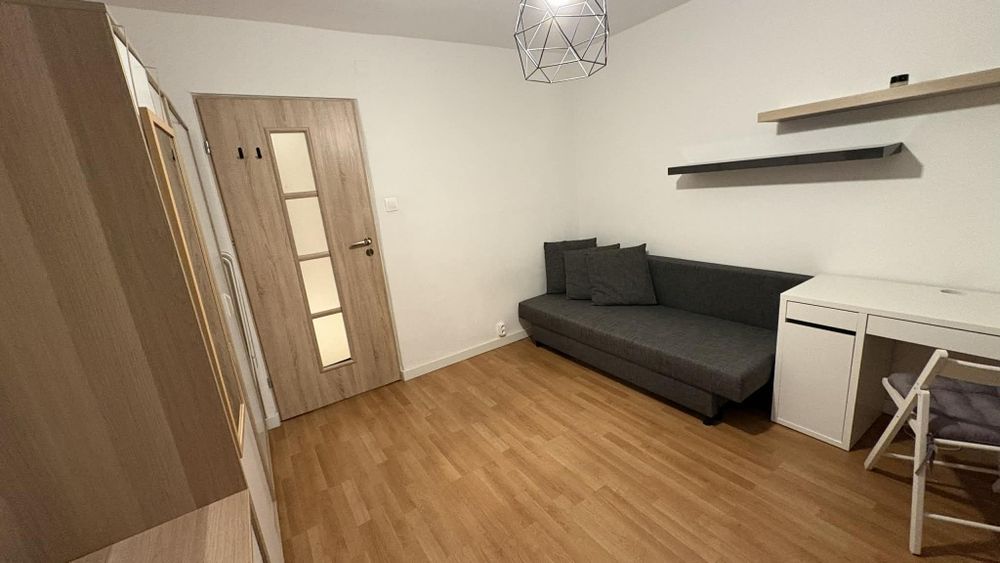 Wynajmę pokój 15m2 i 24m2 z balkonem