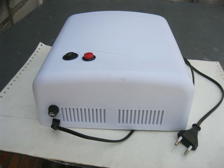 Продам лампу для гель лака