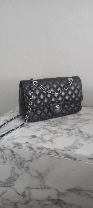 Сумка Chanel Classic medium оригінал