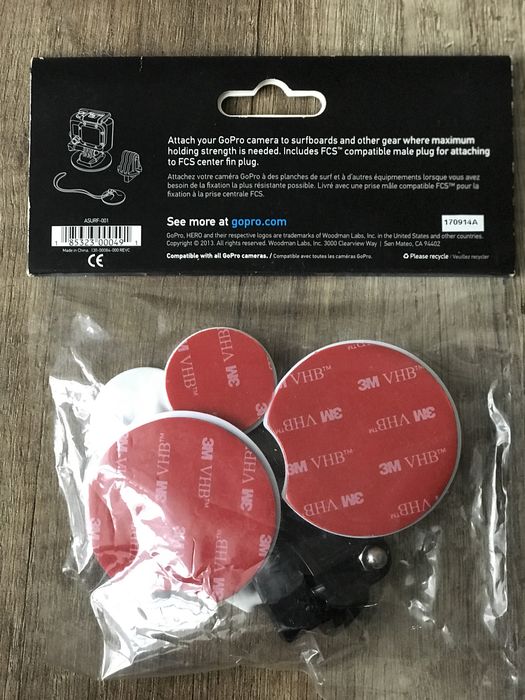 Оригінальні кріплення та аксесуари для камер GoPro