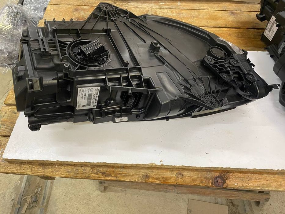 Macan 95b фари turbo gts full led до рестайл