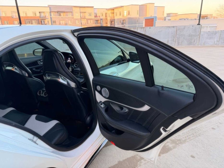 Mercedes-Benz C-Class AMG C 63 S      2017