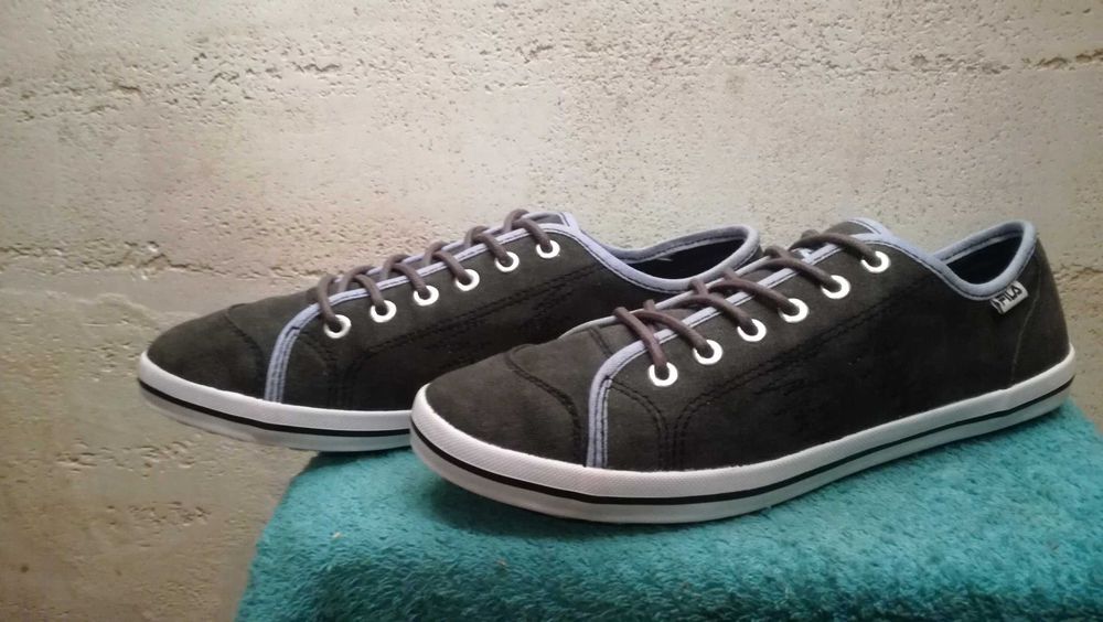 Trampki FILA r.41 stan idealny