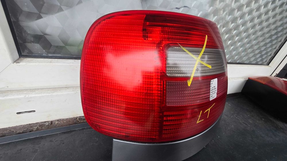 Lampa tył do audi a4 b5