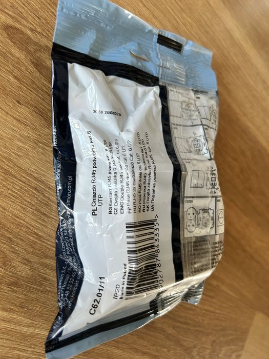 Gniazdo komputerowe podwójne RJ45 kat. 6 biały Simon10 C62.01/11