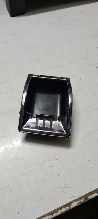 Interiror de cinzeiro Mercedes W203