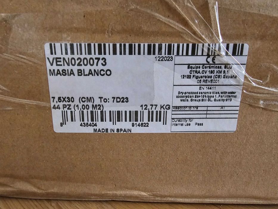 Masia Blanco 7,5x30 kafelki rustykalne, podłużne, biała cegiełka