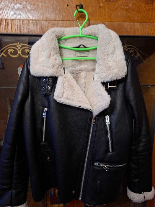 Жіноча дублянка чорна