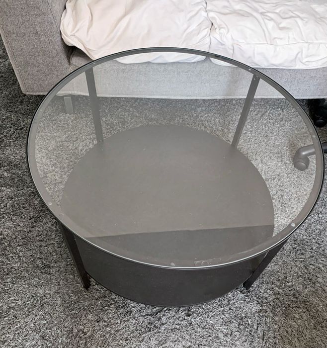 IKEA VITTSJÖ – stolik kawowy 75 cm, szklany blat