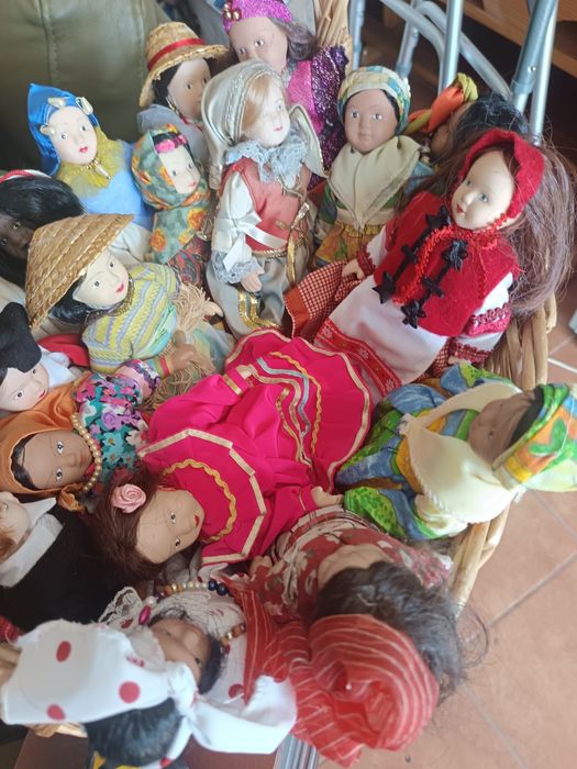 Coleção bonecas do mundo porcelana