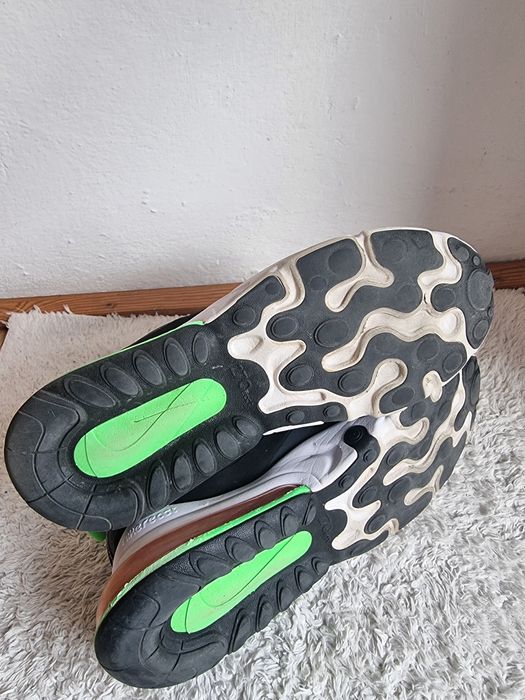 Nike Air Max 270 React "Worldwide Pack" r. 44 (28 cm) - CK6457-001