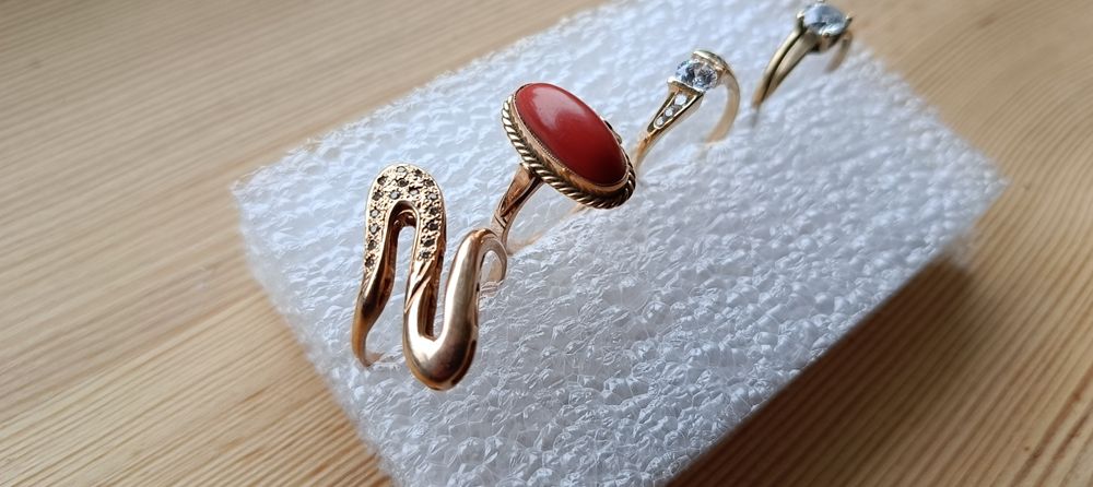 Sprzedam pierścionek złoty próba 585