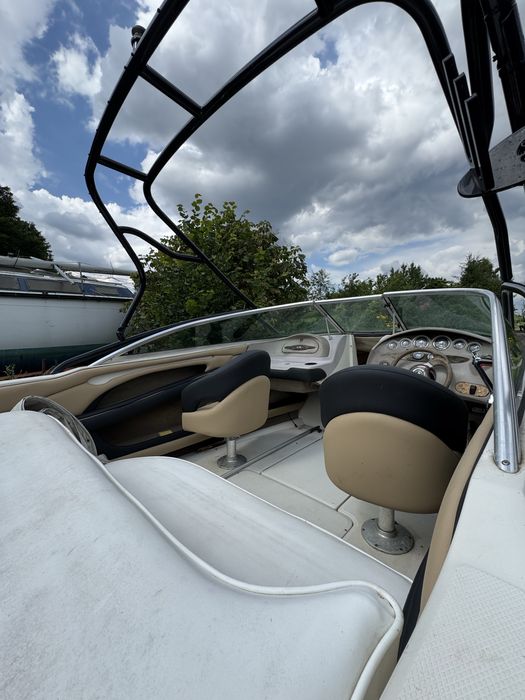 Motorówka Sea ray 200 select