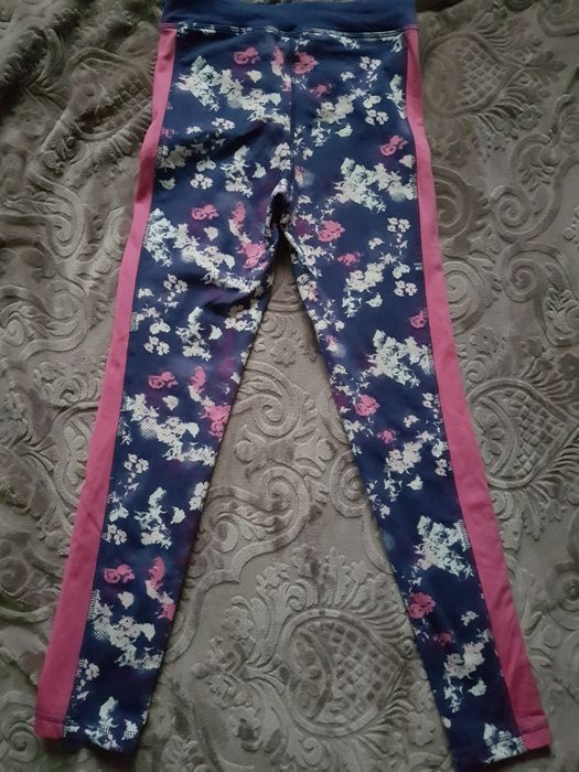 Sportowe legginsy dziewczęce we wzorek ocieplane Crivir 134-140