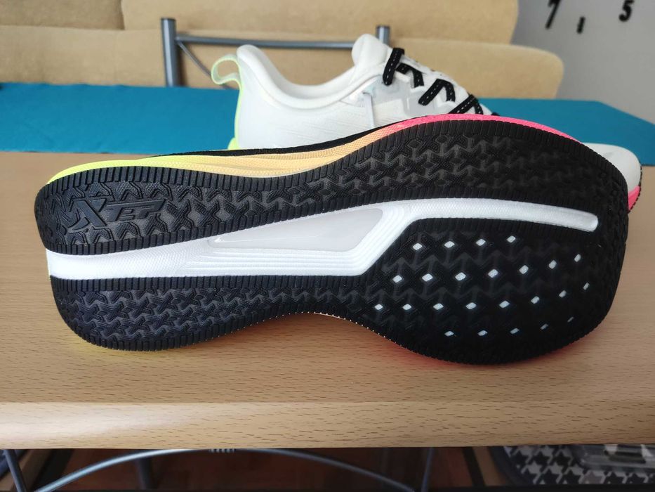 Sapatilhas de corrida Xtep 2000KM 3.0 Novas!