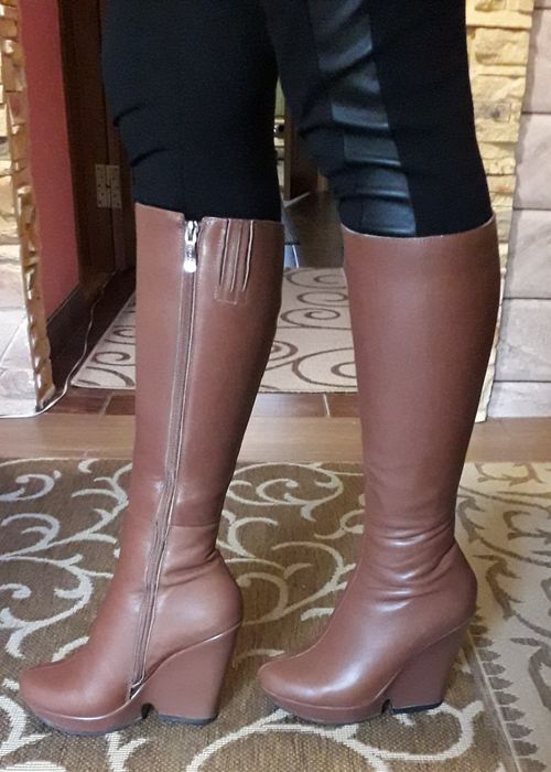 Шкіряні демисезонні сапоги