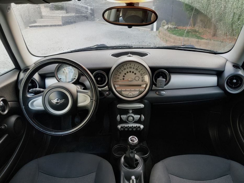 MINI Cooper D 1.6 Diesel – 2009 – Económico e Muito Estimado