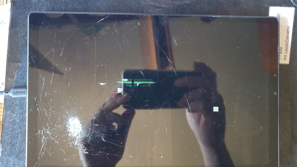 Tablet Lenovo TB-X606X e HUWAY AGS2-W09 ECRÃ PARTIDO