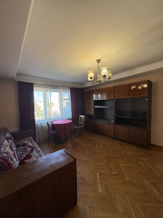 Берестейський пр-кт 18 , м Політехнічний інстирут Продаж  3к , Держпрограми Без %