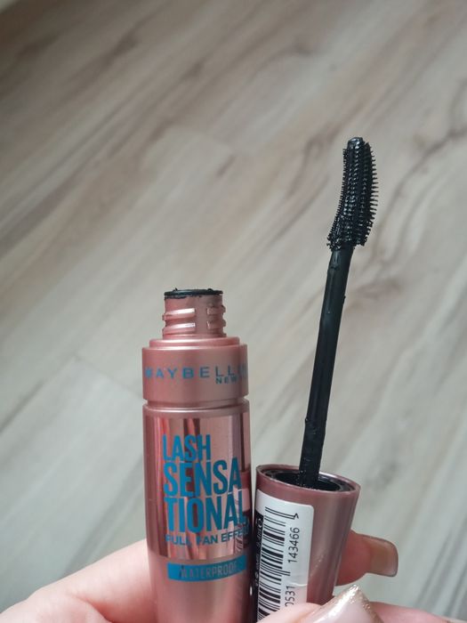 Тушь Maybelline для ресниц