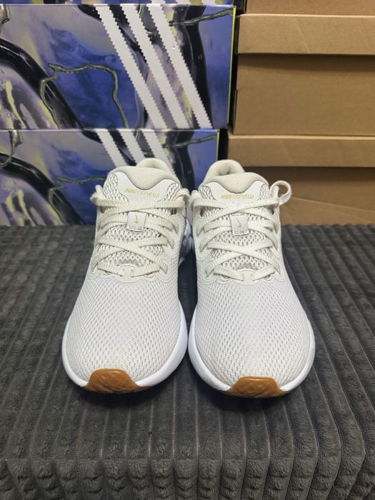 Жіночі кросівки для бігу Nike Renew Ride 2 38,5(24,5см) оригінал