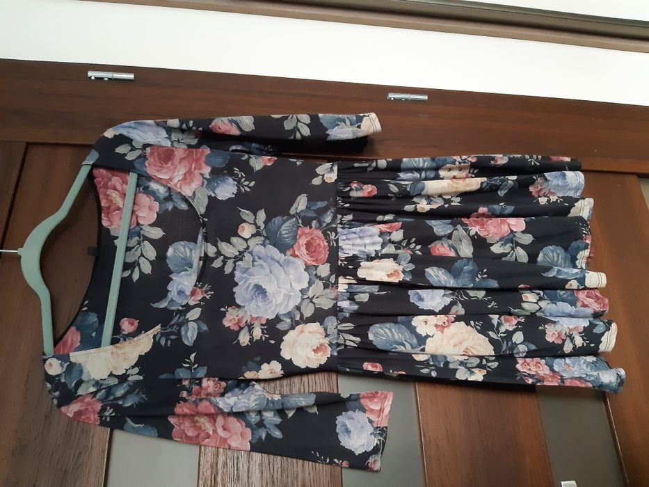 Sukienka damska zwiewna S M kwiaty
