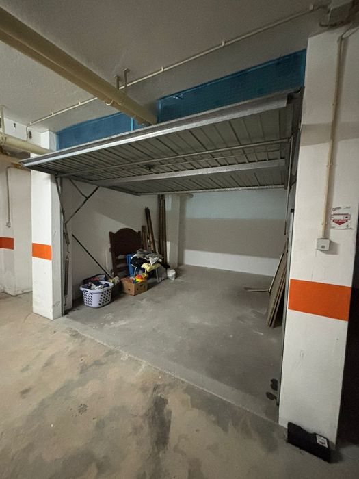 Vendo garagem fechada em Vila do Conde