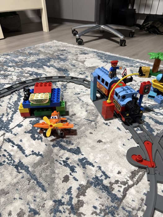 6 наборів Lego Duplo